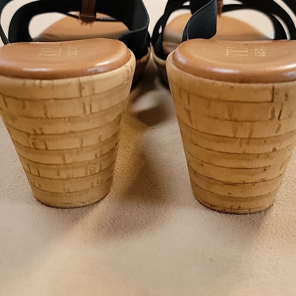 Italian Shoemakers Black Stretch Strap w/ Brown Accent Wedge Sandal Size 11 NWOT - Picture 6 of 8